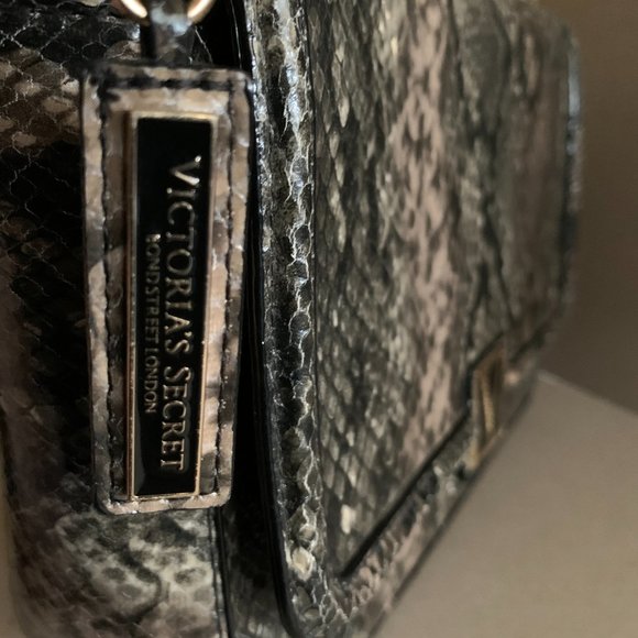 Victoria Secret Snakeskin Python Faux Leather Satchel Bag - Picture 6 of 6